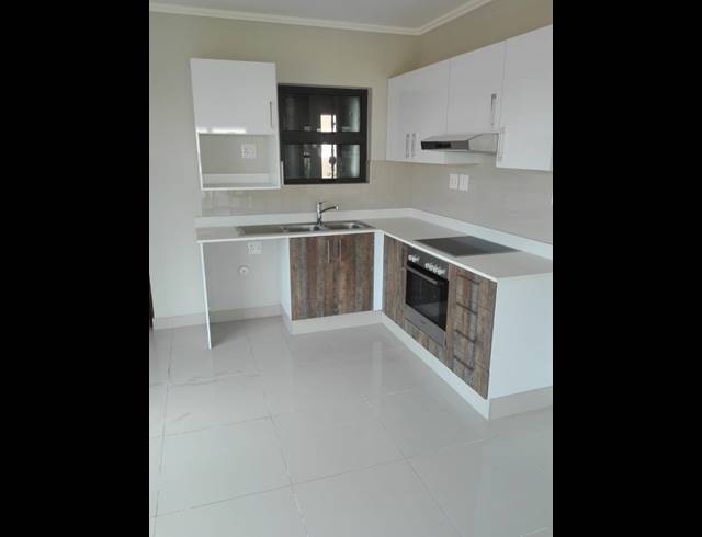 2 BEDROOM APARTMENT FOR SALE IN UMHLANGA RIDGE